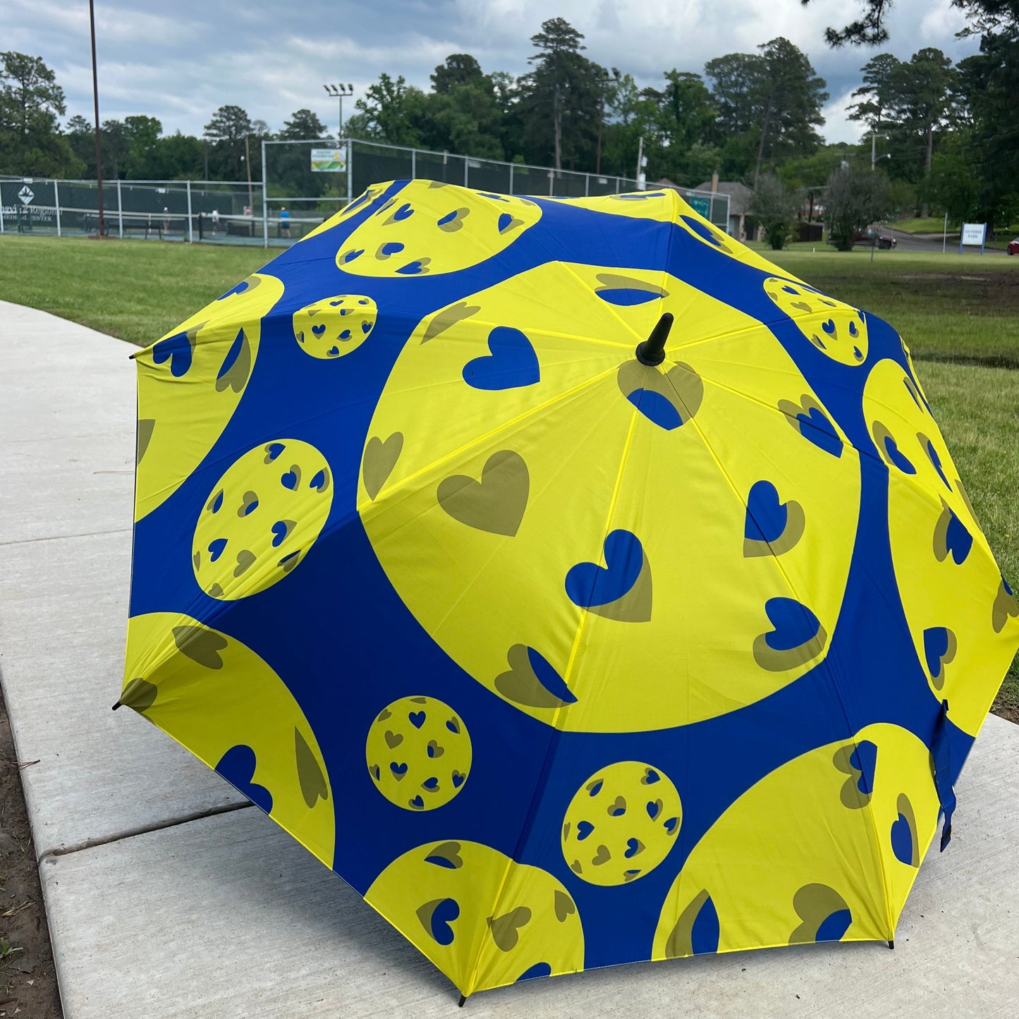 Pickleball Hearts - Large Golf Umbrella