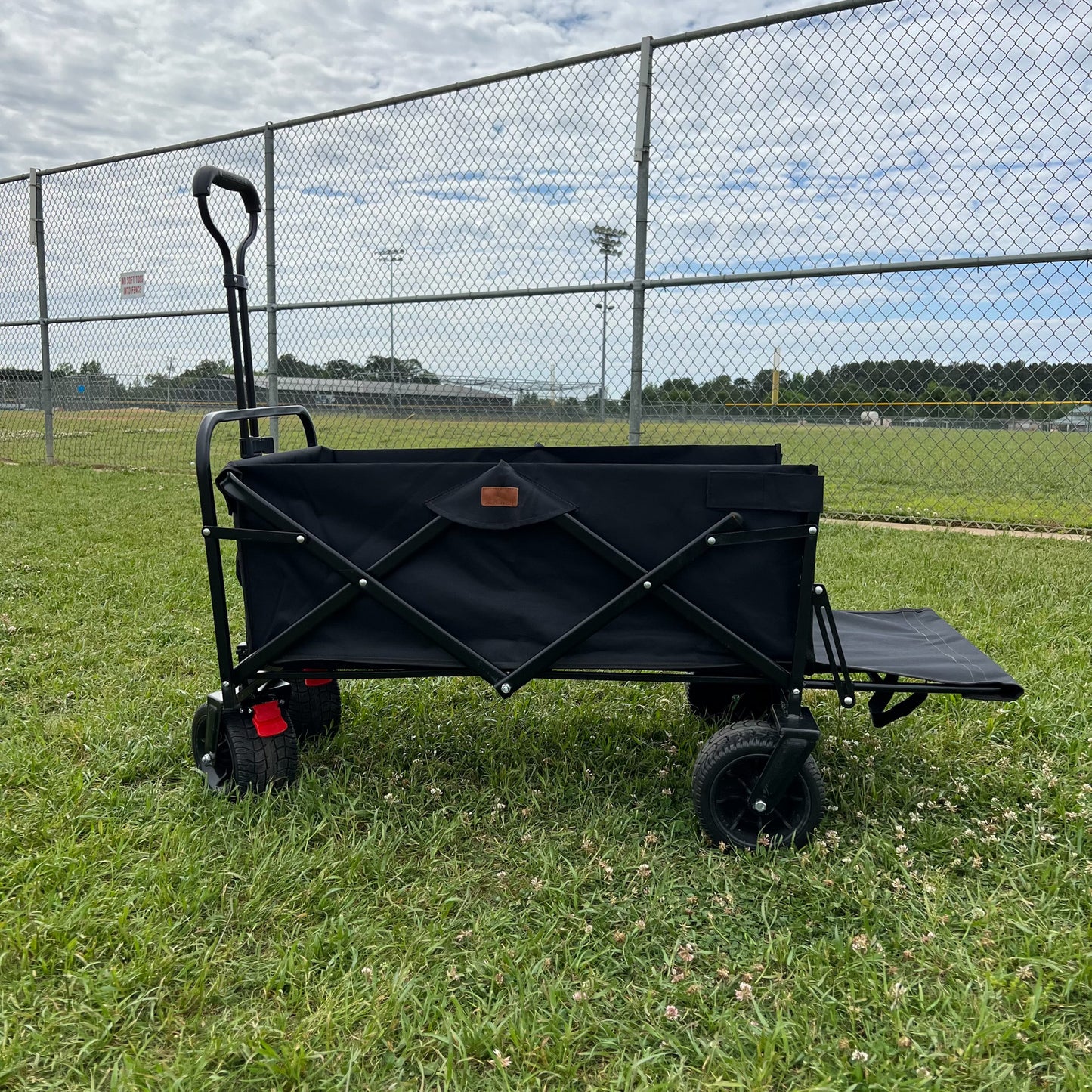 Black Tailgate Wagon